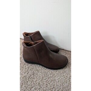DAVID TATE Womens Waterproof Sportivo Zipper Brown Leather Ankle Boots 8.5 WW
